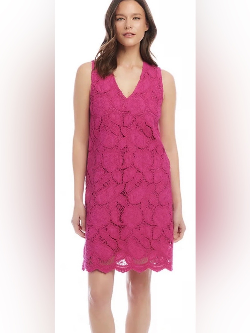 Karen Kane Lace Shift Dress in Fuchsia. Medium. NWT. So pretty!! Easy to wear!